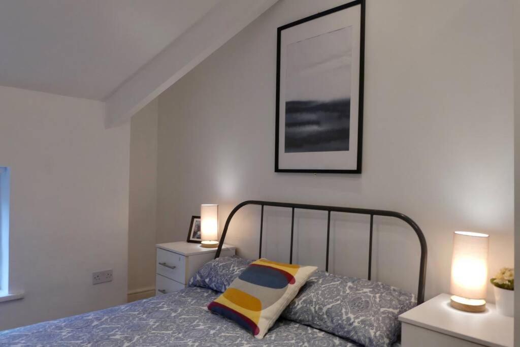 2 Bedroom Apartment Nr City Centre, Uni & Parks Кардиф Екстериор снимка