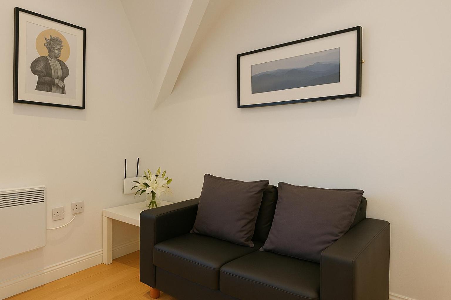 2 Bedroom Apartment Nr City Centre, Uni & Parks Кардиф Екстериор снимка